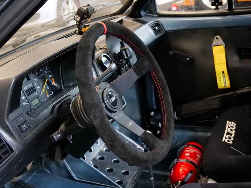 Preview: Luisi Mirage Corsa Sportlenkrad Wildleder schwarz / rot geschüsselt & TÜV Prüfbericht